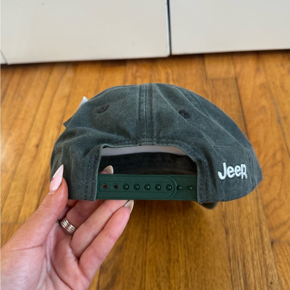 JEEP wrangler hat, never worn - Picture 2 of 4